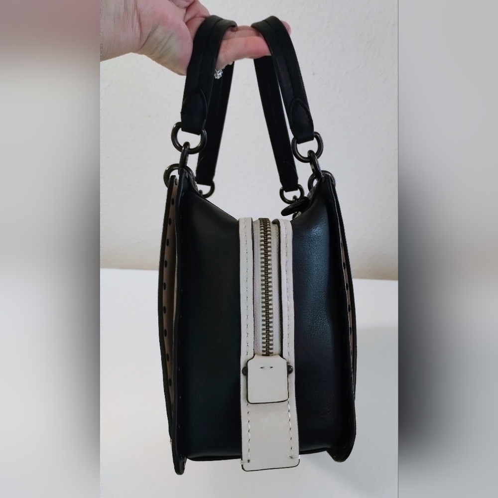 Coach Dreamer 29 With Tea Rose Applique And Rivets - Picture 9 of 13